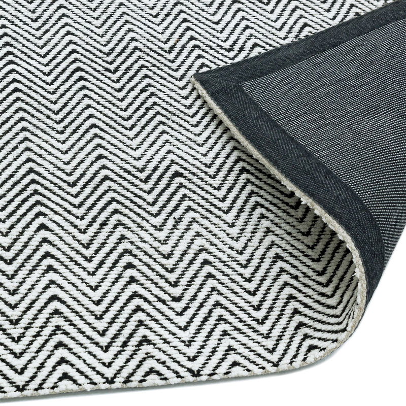 Ives Modern Chevron Zigzag Pattern Rugs in Black & White