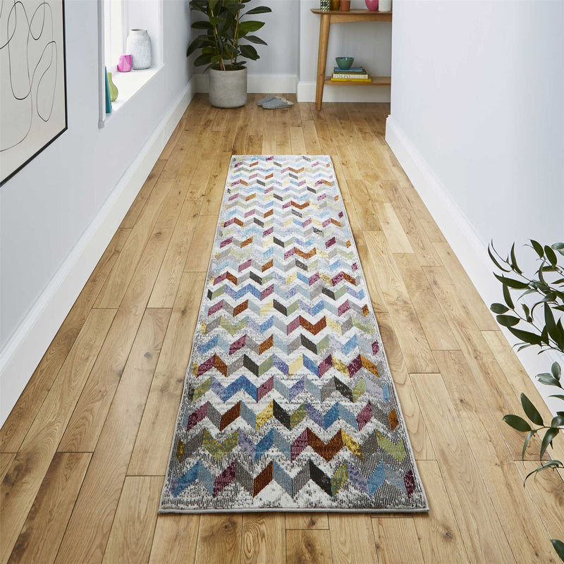 16th Avenue Multi-coloured Zigzag Hallway Runner Rug 36A