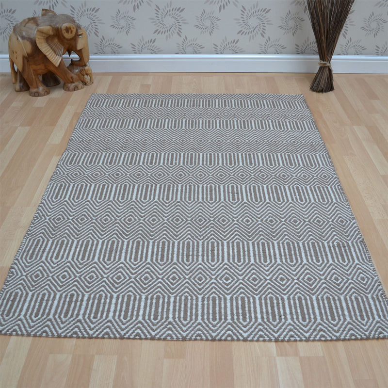 Sloan Rugs in Taupe