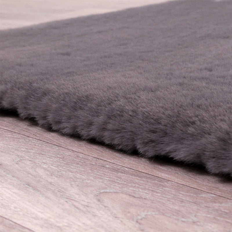 Luxe Faux Fur Rug in Charcoal Grey